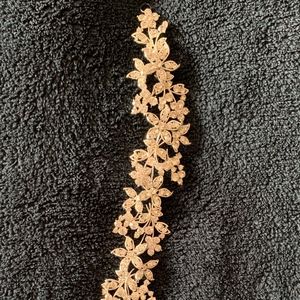 Elegant Wedding Silver Flower Hair Accessory/ Belt